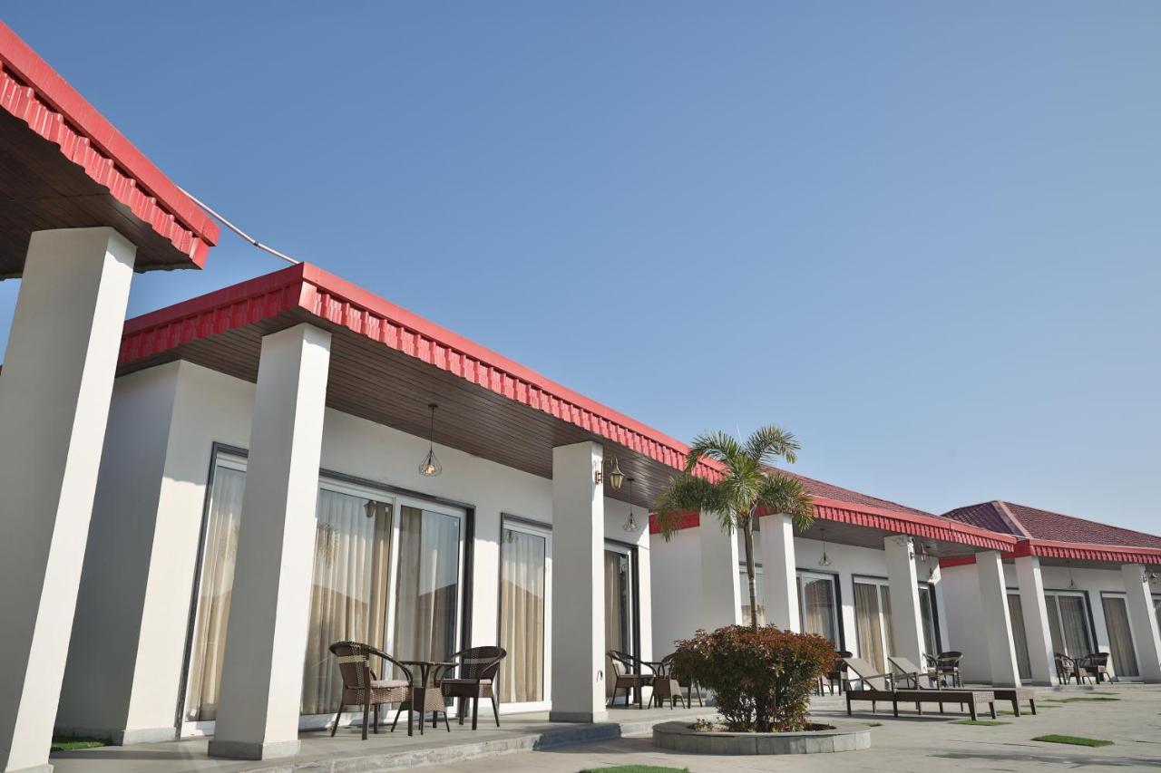 Mannat Resort Paota Prāgpura Екстериор снимка